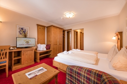 Komfort-Doppelzimmer im Hotel Zauchenseehof