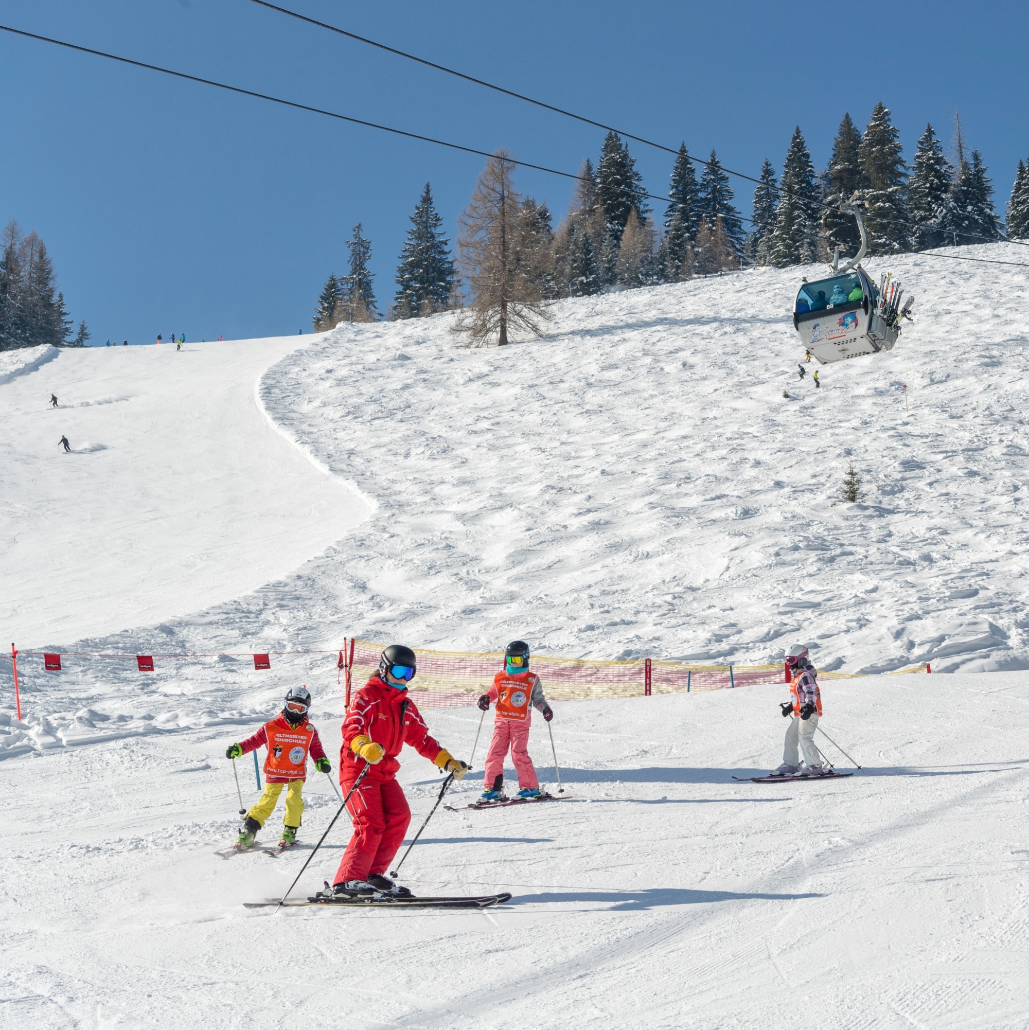 Skischul-Gruppe in Zauchensee